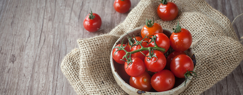 Fresh cherry tomatoes